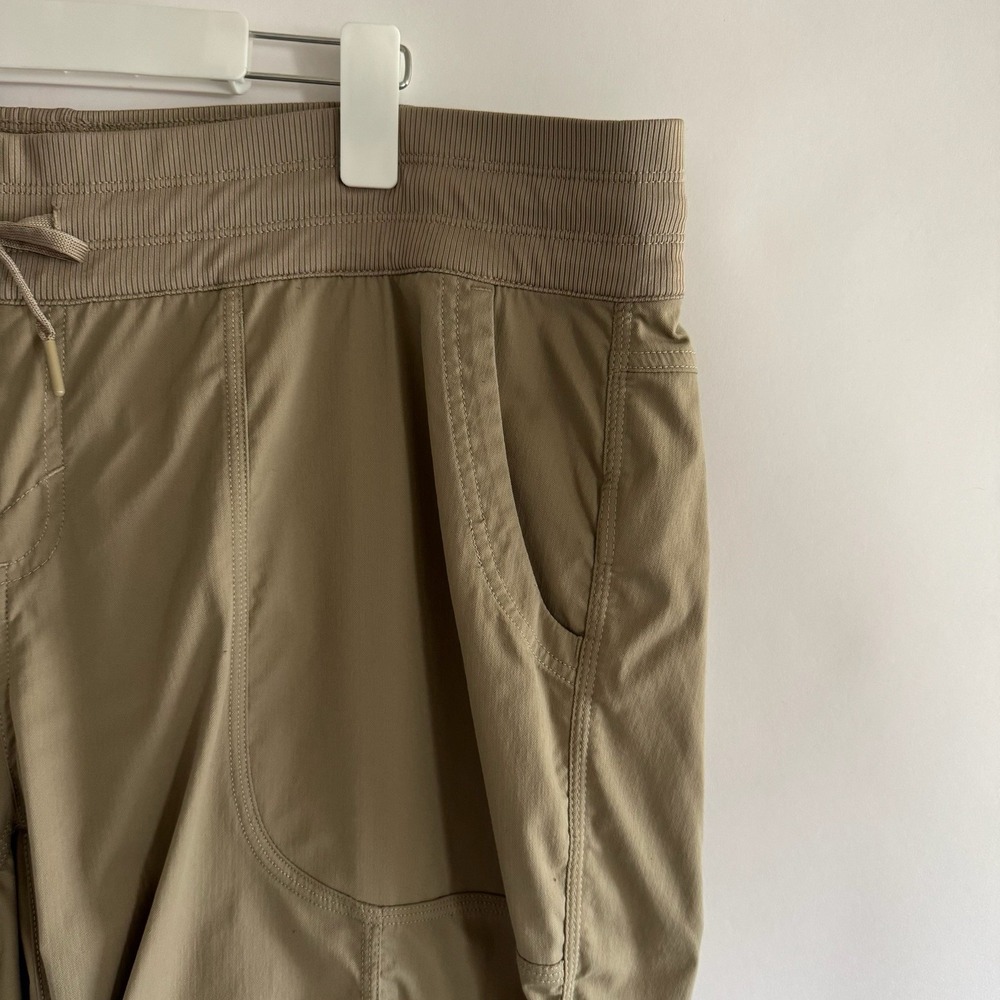 The North Face Womens Nylon Hiking Capri Pants XXL Tan Ruched Pull On Drawstring - Picture 2 of 12
